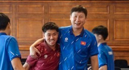 Khoa Ngô chia tay tuyển Việt Nam vì chấn thương
