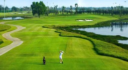 Đặc quyền “bước sang đường là tới sân golf” giúp Vinhomes Sài Gòn Park chinh phục giới thành đạt