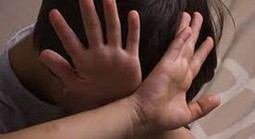 Mẹ kế là giáo viên mầm non bạo hành khiến bé trai 11 tuổi tử vong