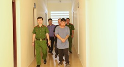 Giả danh phóng viên thu thập tài liệu, hình ảnh lực lượng CSGT để tống tiền