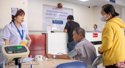 Khám chữa bệnh ngày nghỉ vẫn có thể được hưởng BHYT