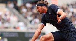 Zverev lần thứ tư vào chung kết Grand Slam, tiến gần chức vô địch đầu tiên