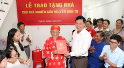 TPHCM tặng căn hộ cho nhà nghiên cứu Nguyễn Đình Tư 
