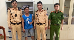 CSGT Tây Ninh phát hiện 3 tài xế đầu kéo dương tính với ma túy tại cửa khẩu Mộc Bài