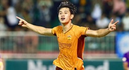 Becamex TP HCM (1-1) HAGL: Gia Bảo gỡ hòa cho đội khách