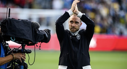 Christian Eriksen lại đổ gục trên sân cỏ, hủy trận giao hữu Đan Mạch – Ukraine