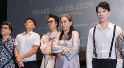 Nhìn ca sĩ Hoài Nhân, ta sẽ thấy "không ai là cùng đường" 