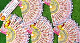 Trúng xổ số miền Nam, nhiều người đổi thưởng xuyên đêm