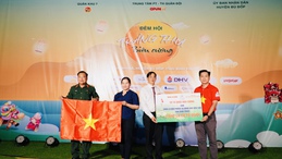 Ấm lòng món quà trung thu ở biên giới tỉnh Bình Phước