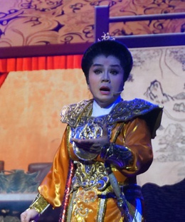 NSƯT Tú Sương, ứng viên Giải Mai Vàng 2025 hạng mục Nữ diễn viên sân khấu được yêu thích nhất