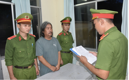 Mang xăng đến nơi em ruột làm giám đốc, người đàn ông gây án kinh hoàng
