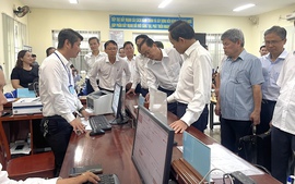 Phó Chủ tịch UBND tỉnh Khánh Hoà Nguyễn Thanh Hà làm việc với lãnh đạo các sở, ngành 