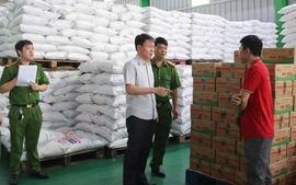 "Đề nghị địa phương cử cán bộ đóng vai người dân đi mua thuốc"