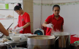 Hai quán phở một nhà - cùng được Michelin gọi tên