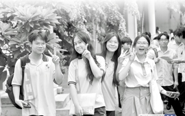 Báo in ngày 16-7: Miễn thuế thúc đẩy hộ kinh doanh lên đời