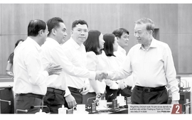 Báo in ngày 26-5: Tính toán "né" giờ cao điểm sử dụng điện