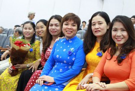 Các trường ĐH tôn vinh giảng viên Các trường ĐH tôn vinh giảng viên