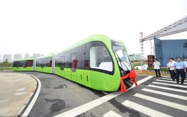 Trung Quốc ra mắt xe “3 trong 1” không cần đường ray
