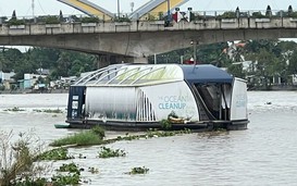 Nỗ lực ngăn rác thải từ sông rạch