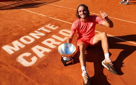 Vô địch Monte Carlo, Tsitsipas cân bằng kỷ lục của Nadal