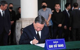 LỄ QUỐC TANG NGUYÊN CHỦ TỊCH NƯỚC TRẦN ĐỨC LƯƠNG: Nhà lãnh đạo hết lòng vì nhân dân