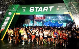 10.000 vận động viên đua tài Giải Marathon quốc tế "Vietcombank Mekong Delta"