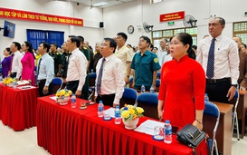 Cảm xúc đặc biệt của người dân TP HCM trong ngày trọng đại