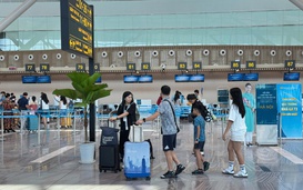 Hành khách nói gì về việc sân bay Tân Sơn Nhất, Nội Bài vào tốp cuối về trải nghiệm?