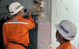 Cúp điện đột ngột ở TP HCM lúc giữa trưa, người dân bị đảo lộn sinh hoạt