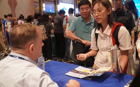 Động thái mới của Úc và Canada, du học sinh cần lưu ý