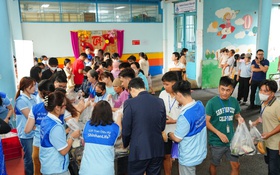 Hành trình “Xuân diệu kỳ” sẻ chia yêu thương của Shinhan Life Việt Nam