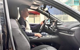 Tài xế dịch vụ nói về VinFast Limo Green: “Xe chạy nhàn, khách khen êm, ví tiền rủng rỉnh"