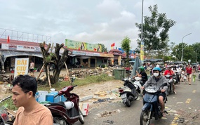 Xót xa nội thành Huế sau cơn lũ lịch sử