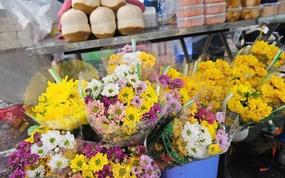Bánh Bá Trạng 100.000 đồng/chiếc, bán được nhiều hơn chè, xôi trong Tết Đoan ngọ
