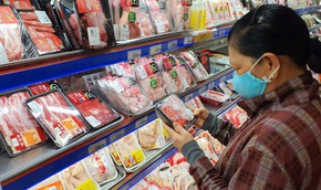 Hơn 10 loại thịt heo giảm giá đến 50% tại siêu thị Co.opmart