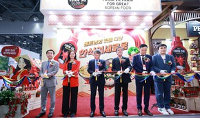 Chin-su gây ấn tượng với bộ gia vị và Phở tại sự kiện Seoul Food 2023