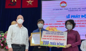 EVNHCMC ủng hộ 200 triệu đồng Quỹ “Vì người nghèo” của TP HCM