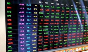 Chứng khoán rung lắc mạnh sau lễ 30-4, cổ phiếu ngân hàng bùng nổ