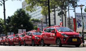 Vinasun ra mắt taxi đỏ