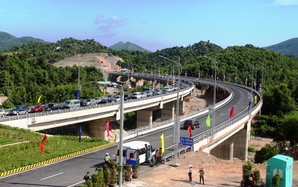 Có hầm đèo Cả, cánh cửa du lịch miền Trung mở toang