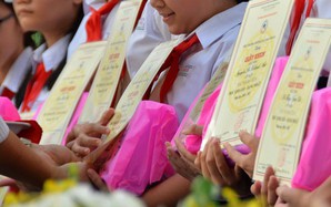 Lạm phát học sinh giỏi và nghịch lý (*): Cần nhìn nhận lại cả quá trình dạy và học
