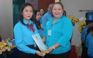 Bà Phạm Thị Hồng Vân làm chủ tịch Công đoàn phường Phú Nhuận