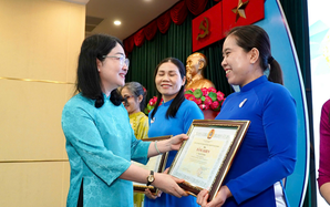 Hài hòa việc nước, việc nhà
