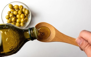 Bất ngờ với loại dầu ăn giúp cải thiện vòng eo