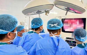 Người phụ nữ ợ hơi, tức ngực đến bệnh viện phát hiện điều bất ngờ