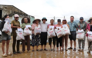 "Trái tim miền Trung" đến vùng rốn lũ của Đà Nẵng