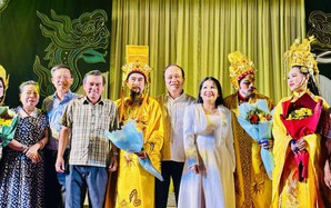 Ngọc Đợi, Lê Hoàng Nghi, Thu Mỹ tạo dấu ấn đẹp trong vở "Đế đô sóng cả"