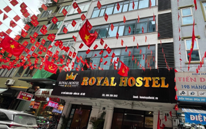 Loạt khách sạn "Royal" liên lụy trong vụ "bùng" phòng du khách tại phố Hàng Cháo
