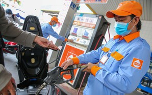 Giá xăng dầu tăng, có mặt hàng tăng gần 550 đồng/lít