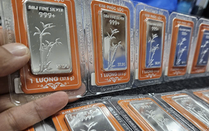 Giá bạc hôm nay 14-11: Duy trì mốc cao, mỗi kg bạc vượt 56 triệu đồng